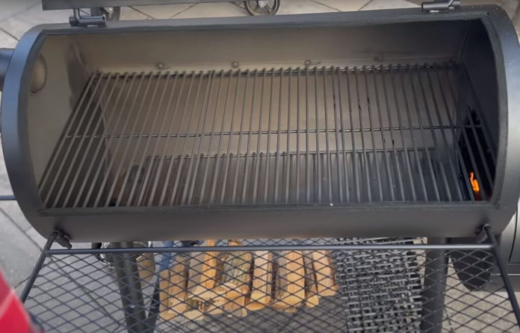 Cooking space of an offset smoker