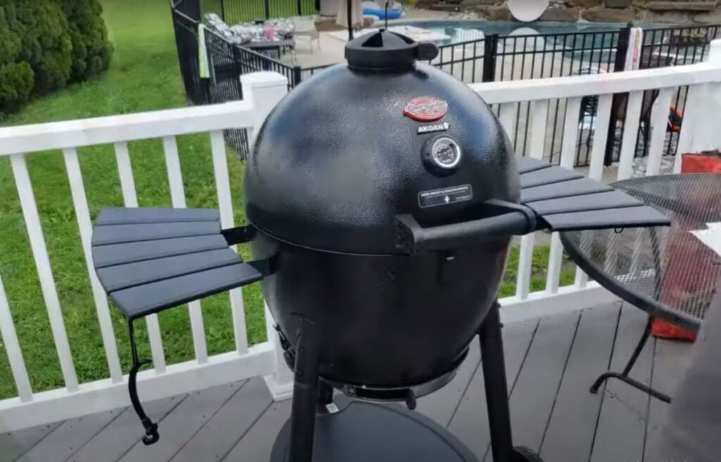 Overview of a charcoal smoker