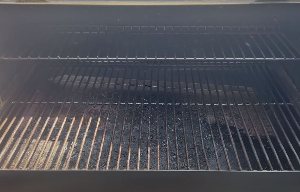 Cooking chambers in Z Grills