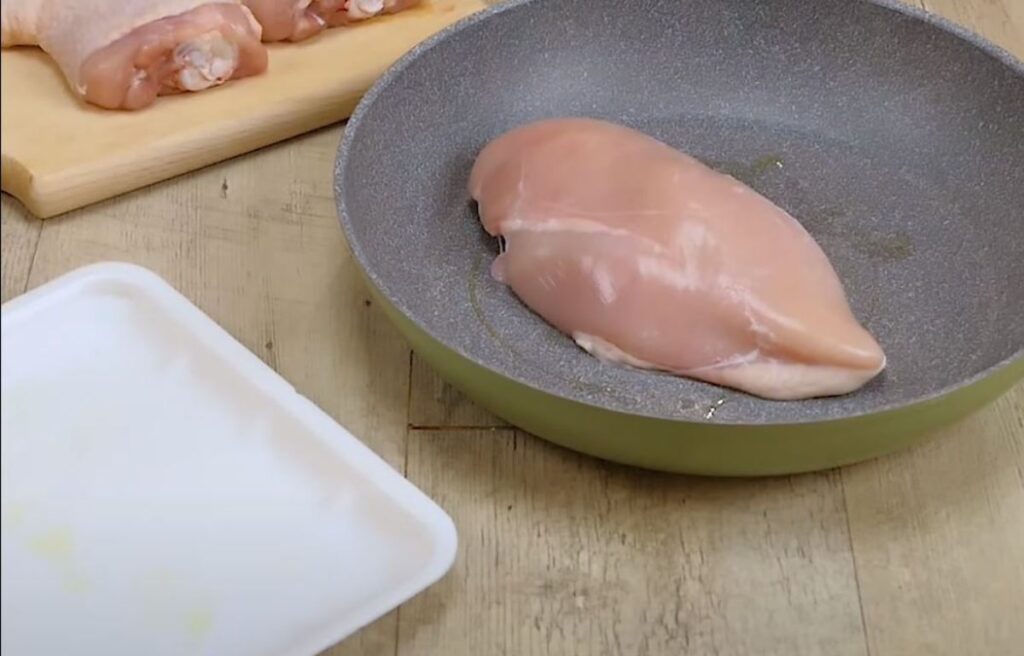 Chicken after a proper thawing process